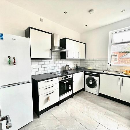 Entire Yellowapt Near Belfast City Centre - Free Parking - Up To 3 Guests - 2 Beds Экстерьер фото